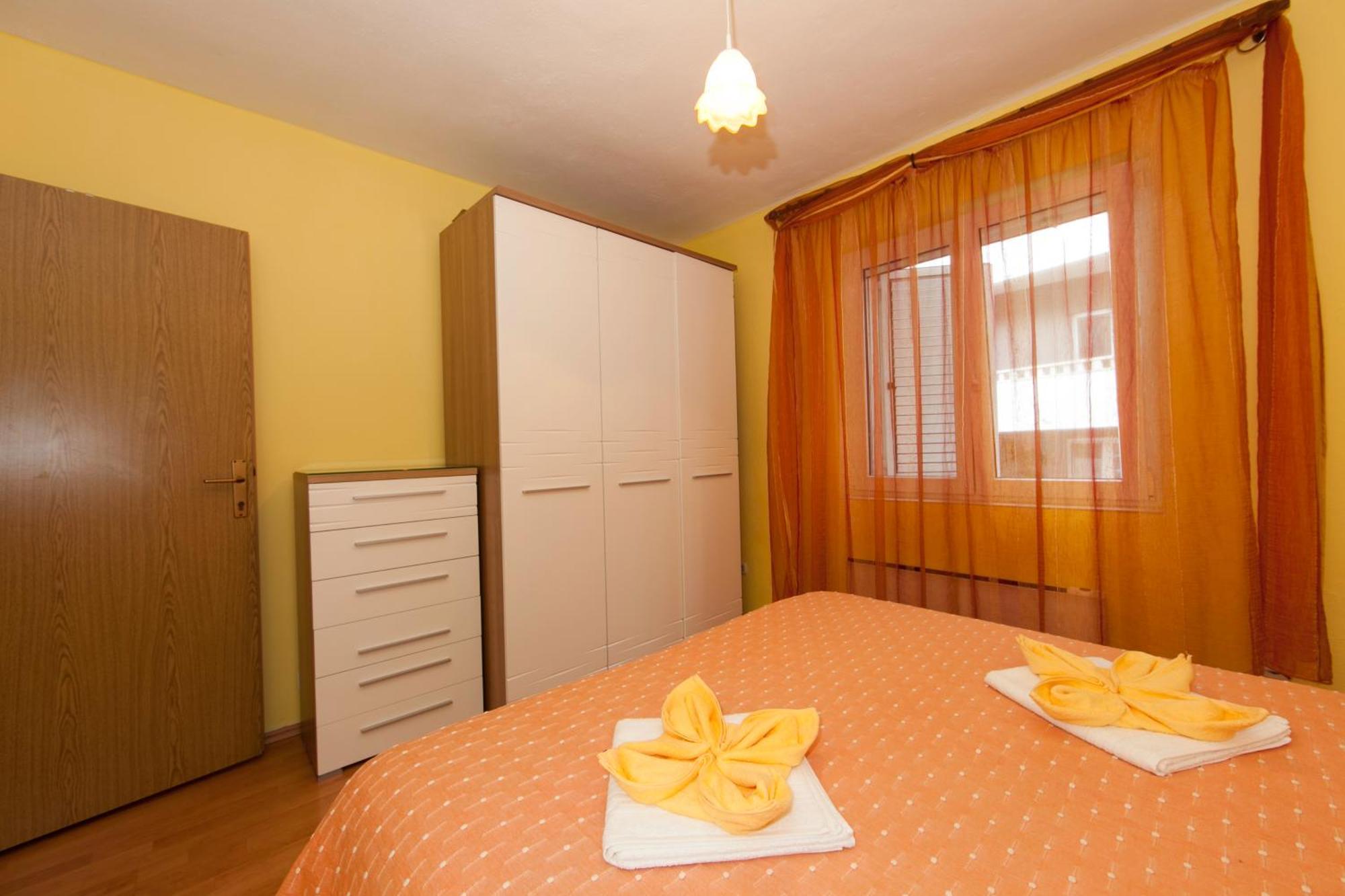 Apartmani Darinka Baška Voda Dış mekan fotoğraf