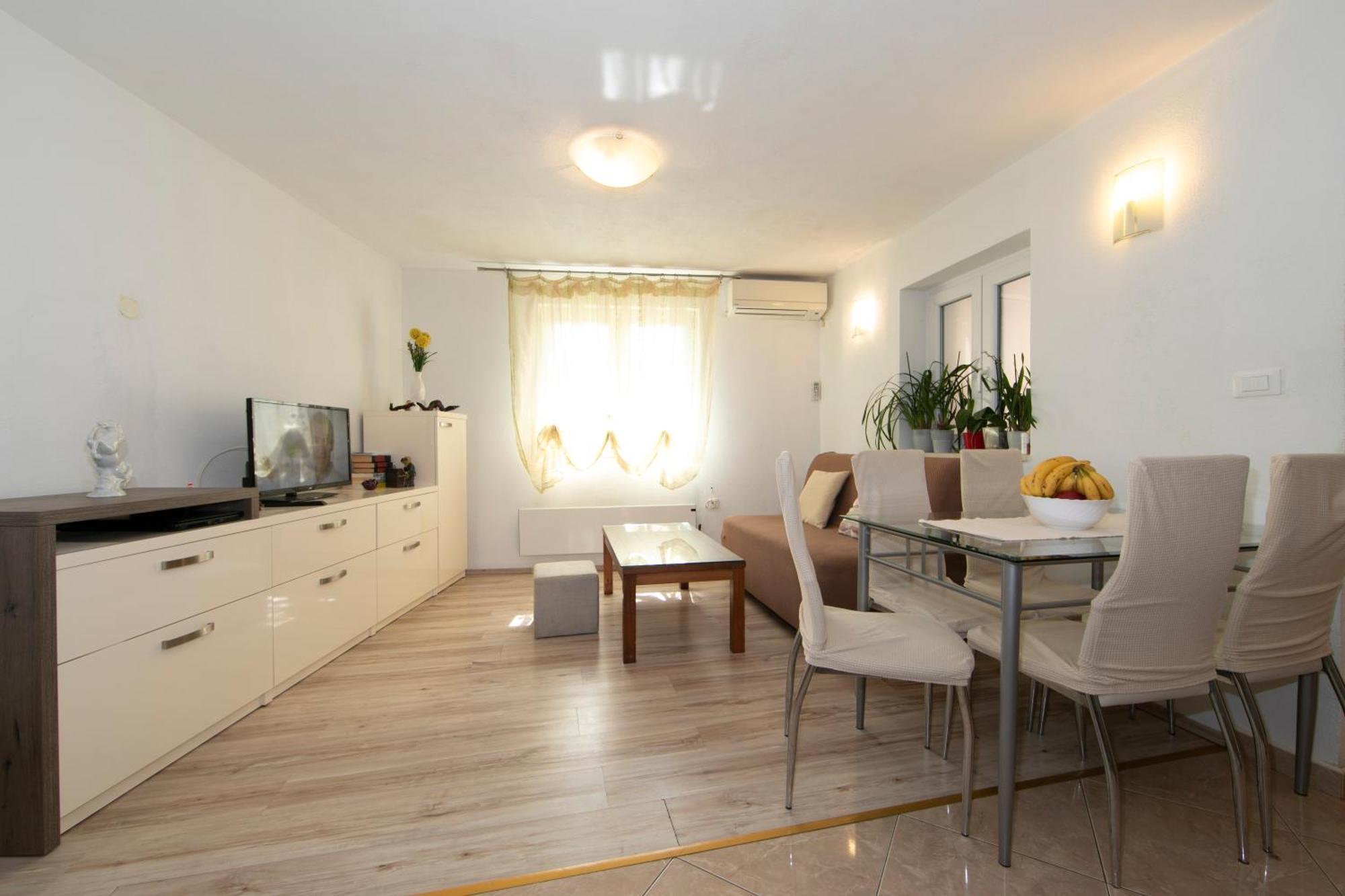 Apartmani Darinka Baška Voda Dış mekan fotoğraf