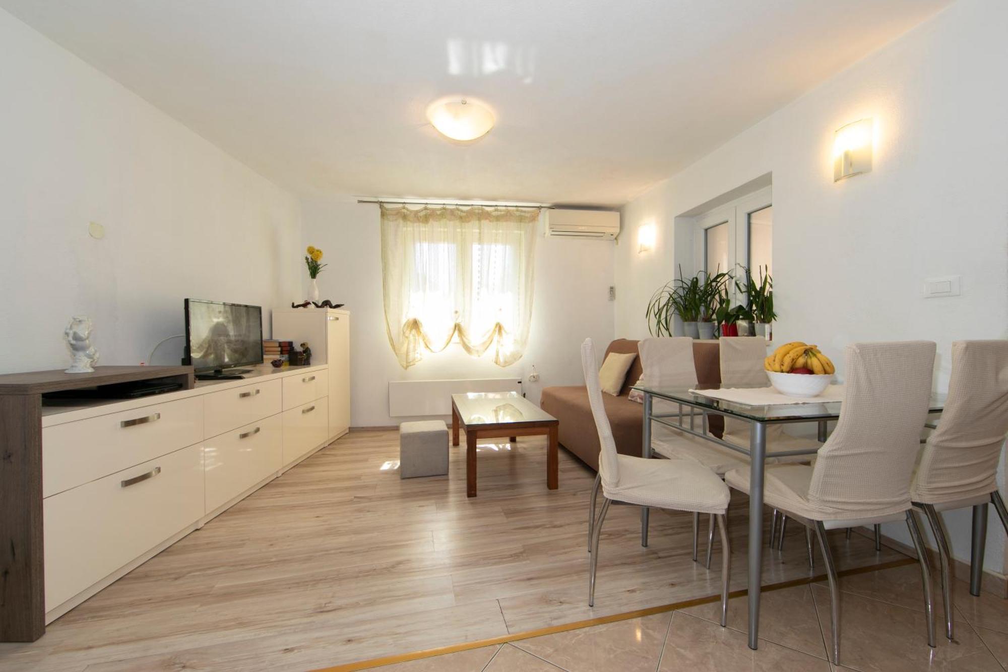 Apartmani Darinka Baška Voda Dış mekan fotoğraf