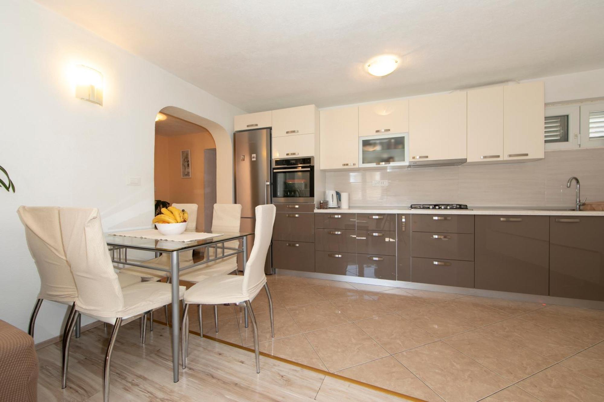 Apartmani Darinka Baška Voda Dış mekan fotoğraf