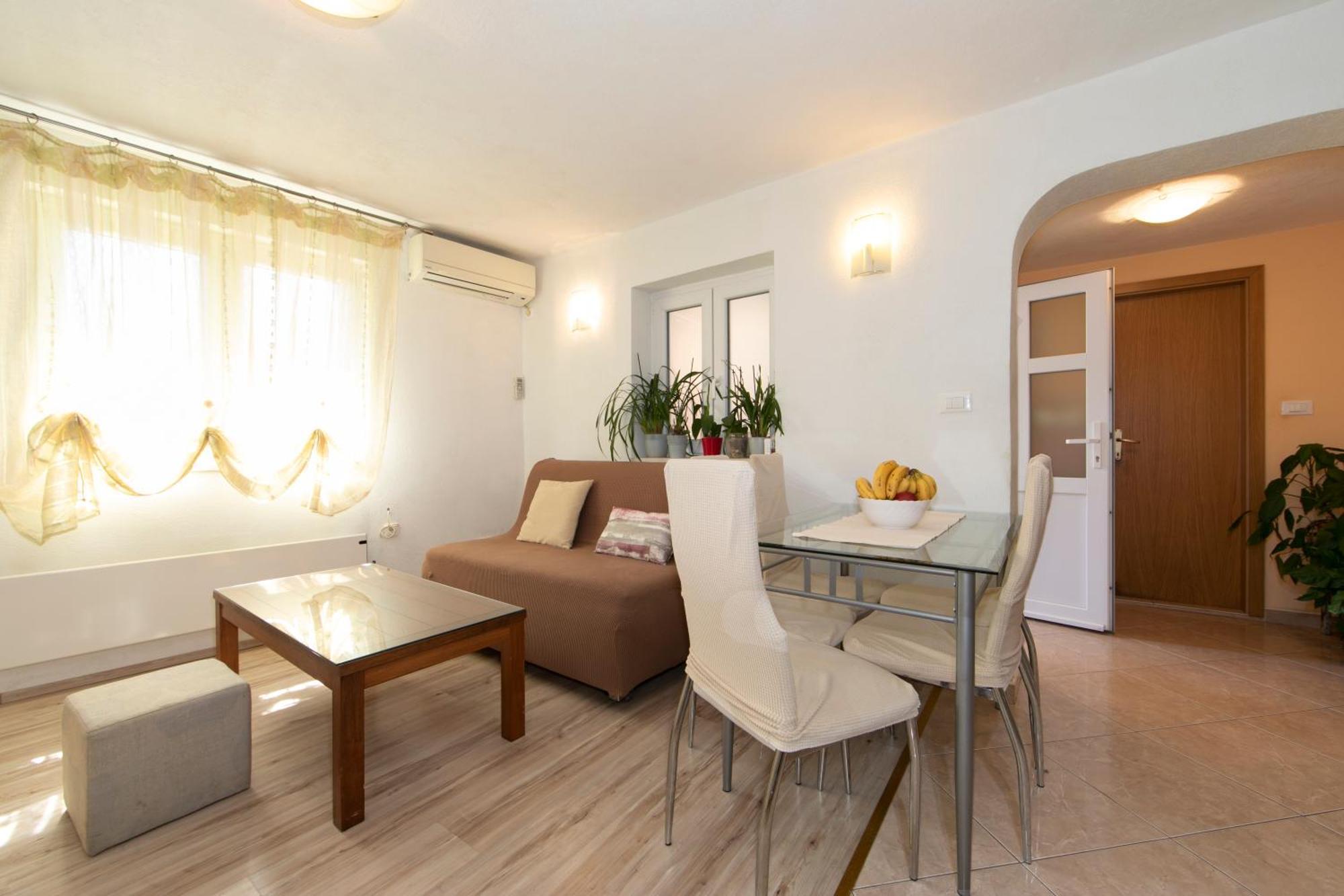 Apartmani Darinka Baška Voda Dış mekan fotoğraf