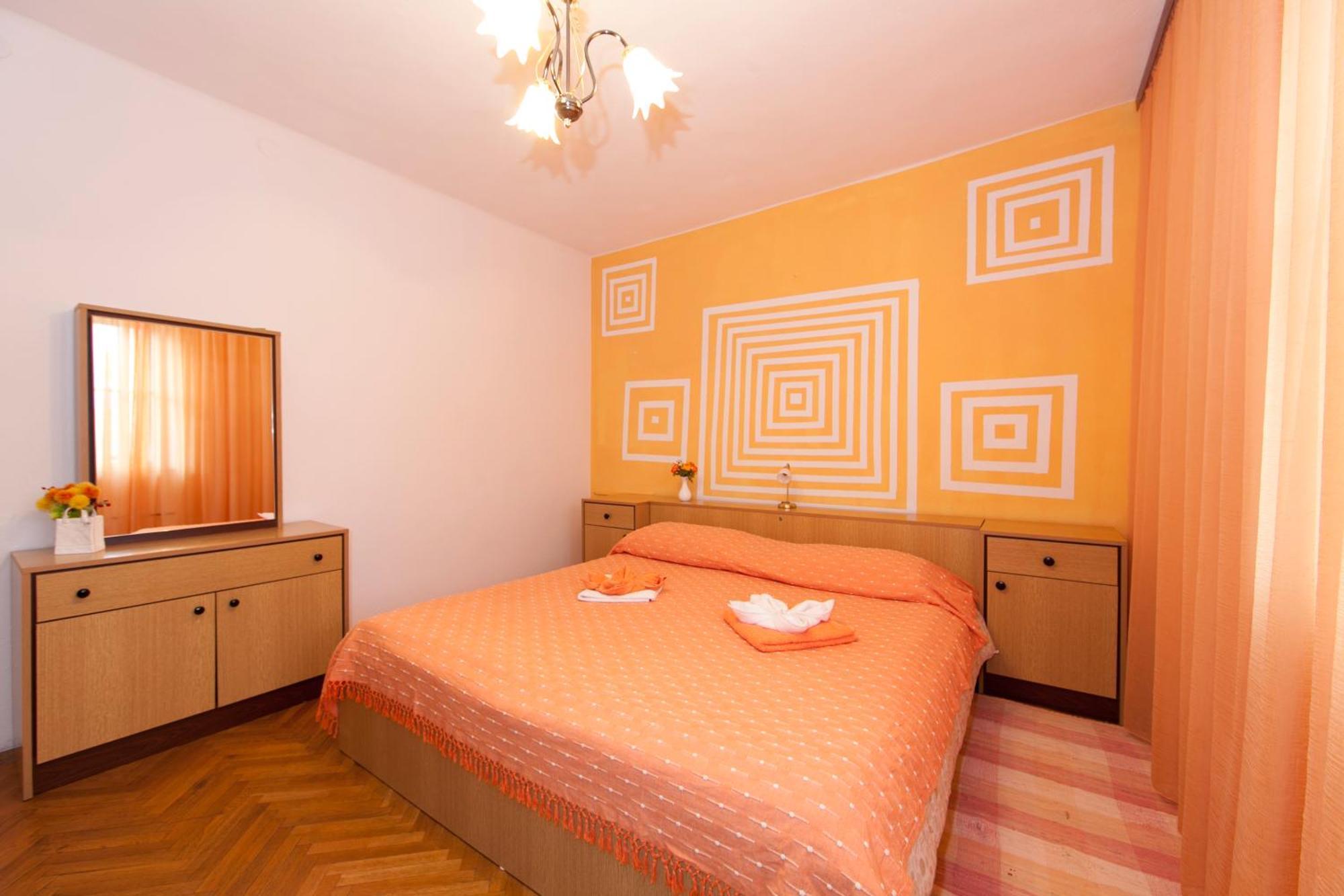 Apartmani Darinka Baška Voda Dış mekan fotoğraf