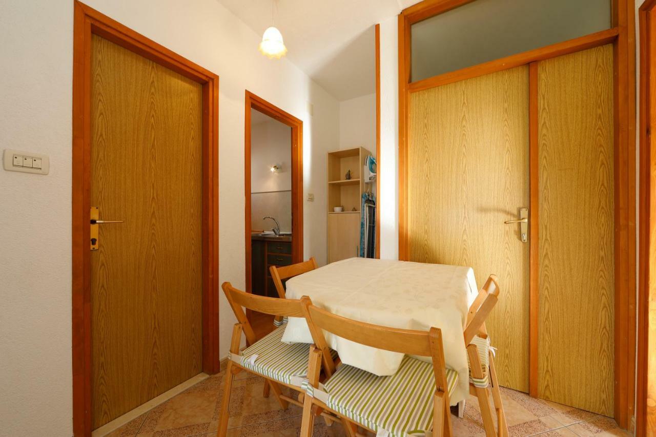 Apartmani Darinka Baška Voda Dış mekan fotoğraf