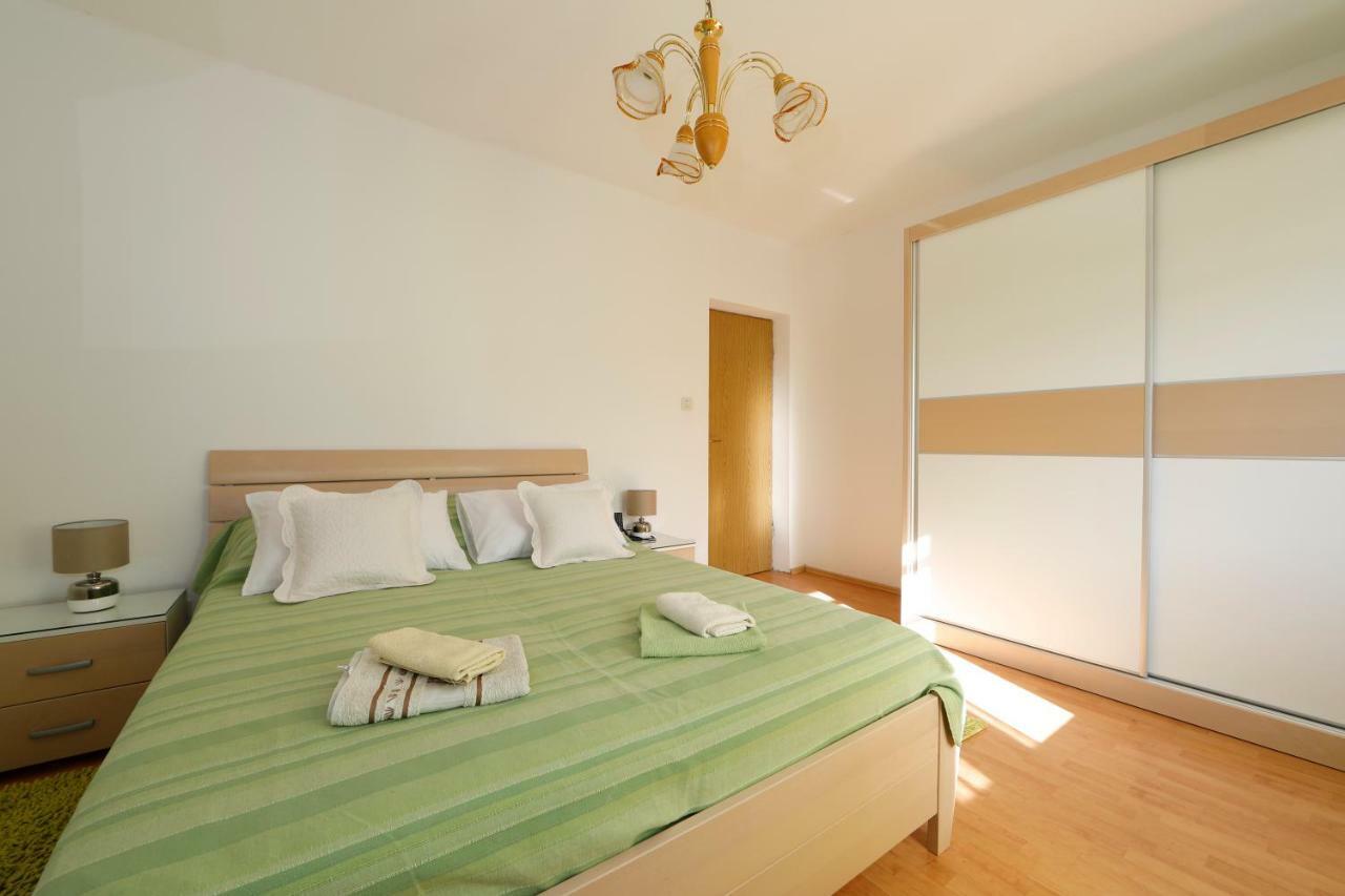Apartmani Darinka Baška Voda Dış mekan fotoğraf