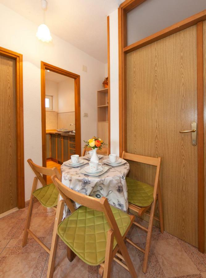 Apartmani Darinka Baška Voda Dış mekan fotoğraf