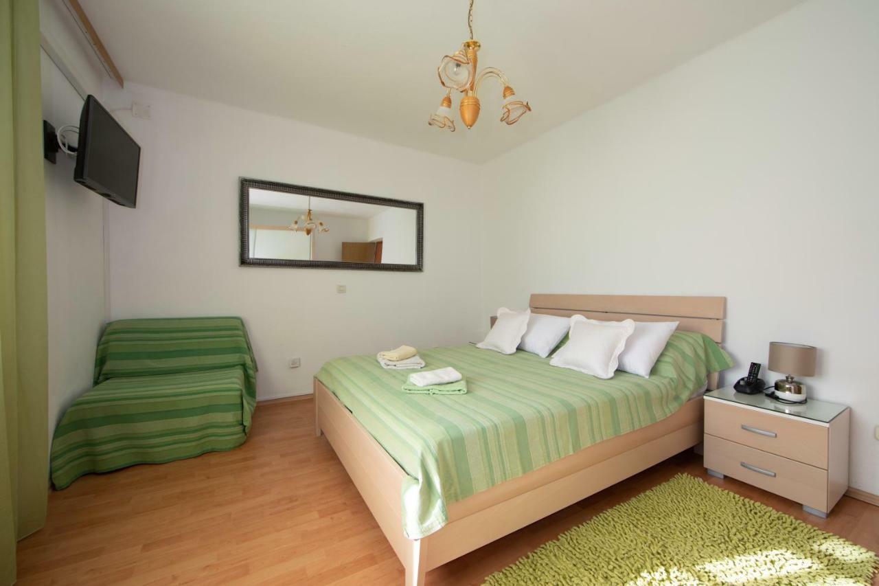 Apartmani Darinka Baška Voda Dış mekan fotoğraf