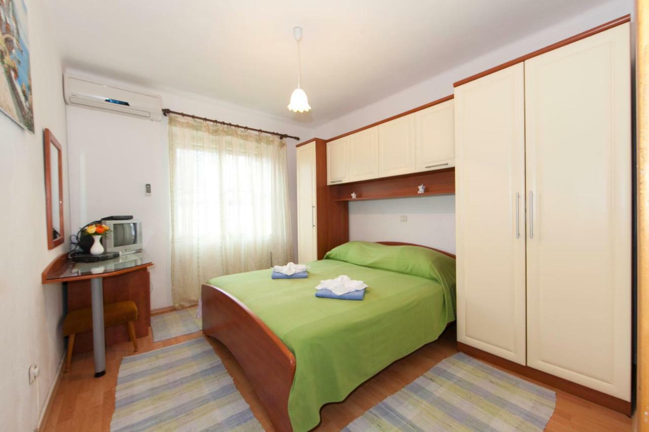 Apartmani Darinka Baška Voda Dış mekan fotoğraf