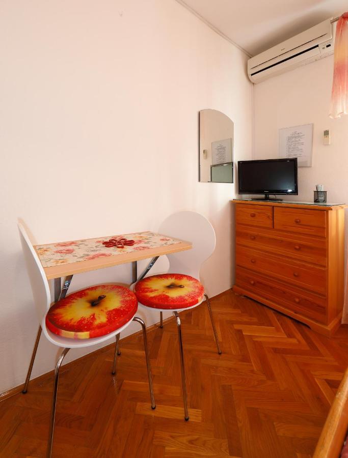 Apartmani Darinka Baška Voda Dış mekan fotoğraf