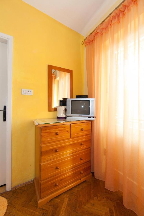 Apartmani Darinka Baška Voda Dış mekan fotoğraf