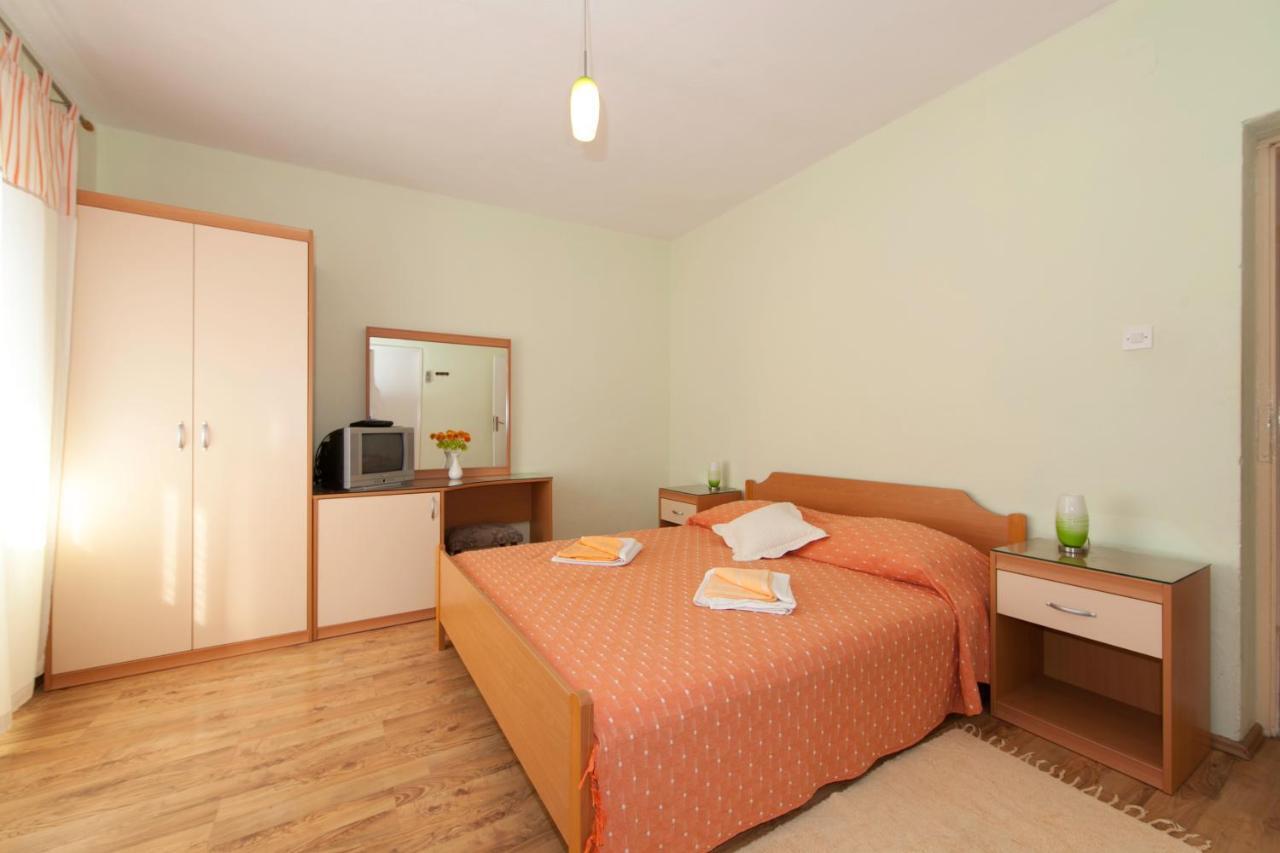 Apartmani Darinka Baška Voda Dış mekan fotoğraf