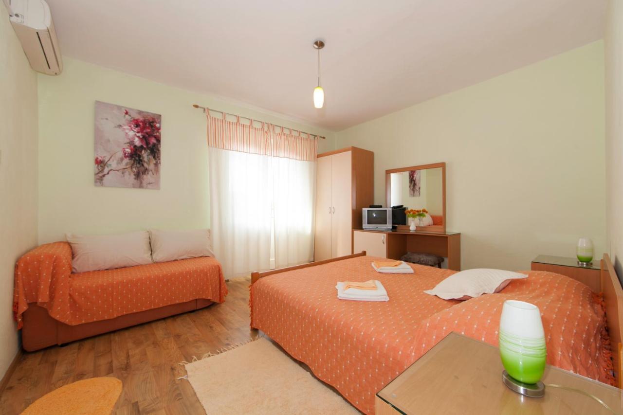 Apartmani Darinka Baška Voda Dış mekan fotoğraf